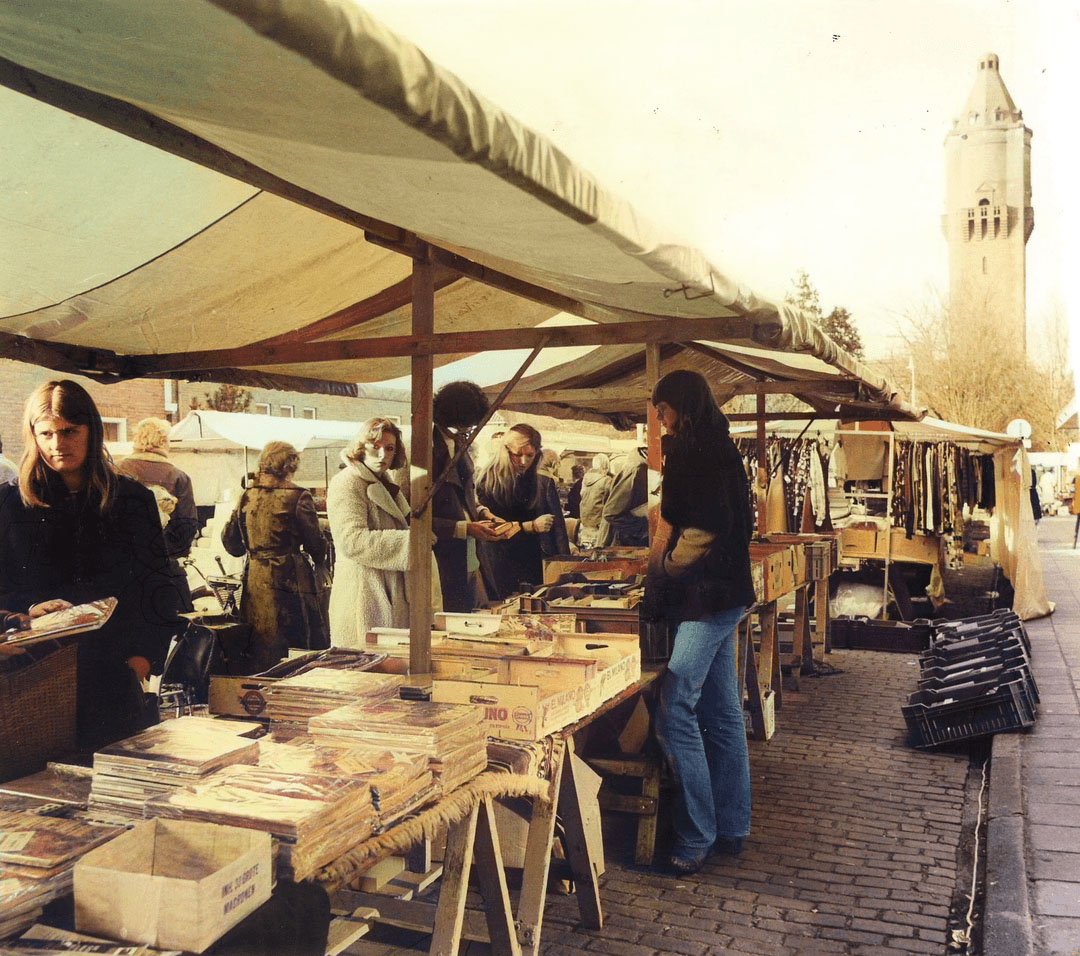 markt in heerenveen met watertoren feanster erfgoed
